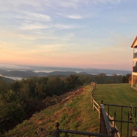 Whitney Mountain Lodge Lost Bridge Village 外观 照片