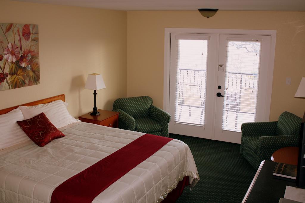Whitney Mountain Lodge Lost Bridge Village 客房 照片